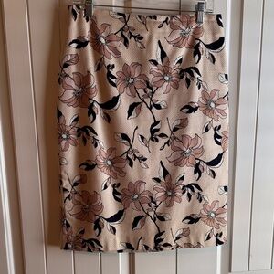 Ann Taylor Floral Pencil Skirt in Cream and Black